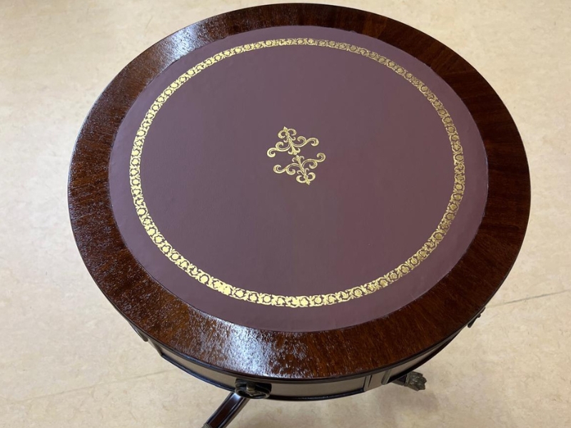 Polsterei_runder_Tisch_Kappeln_Oelze